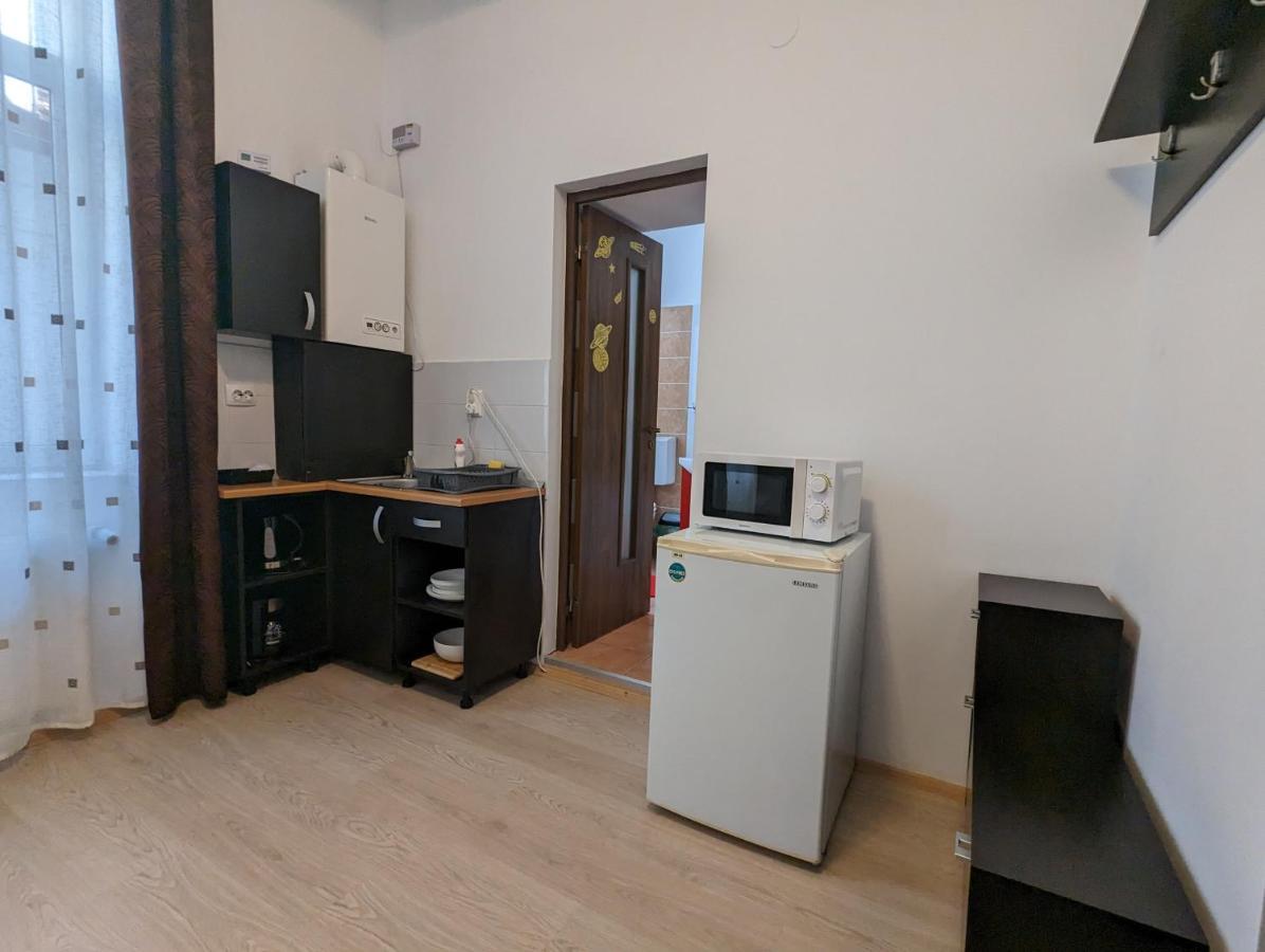 Key Apartments In Main Square Brasov Bagian luar foto