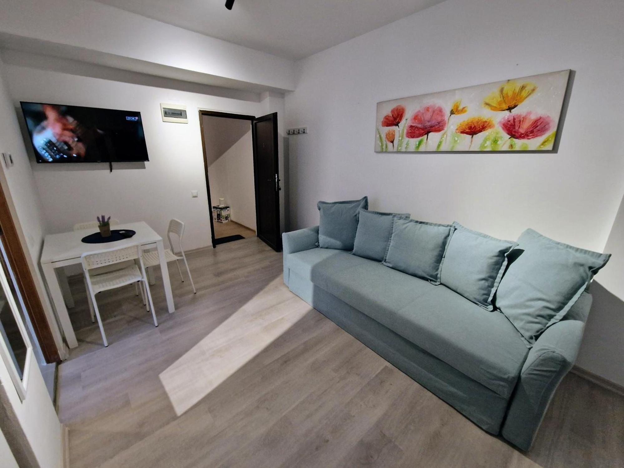Key Apartments In Main Square Brasov Bagian luar foto